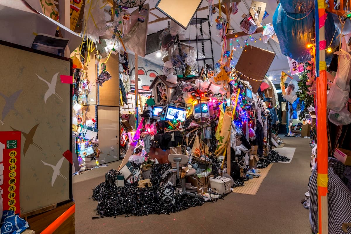 《変身》シアトル美術館での個展風景(アメリカ、2014年) Photo by Joshua White ©2014 Mr./Kaikai Kiki Co., Ltd. All Rights Reserved.